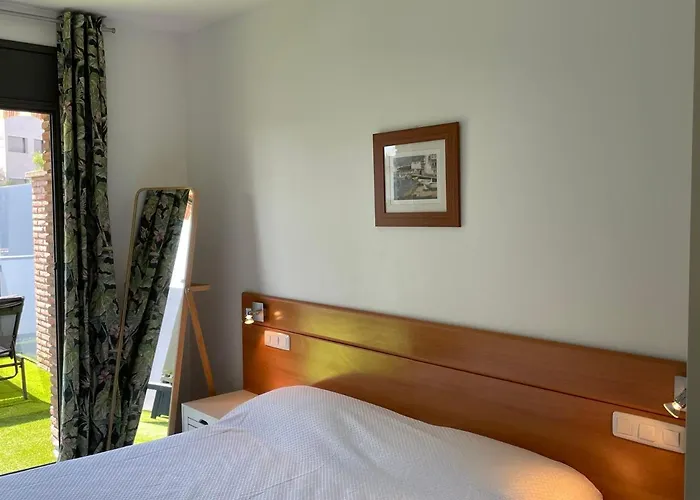 Renovado Cerca De La Playa